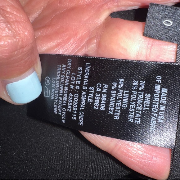Brand New with Tags-Theory Crepe Blazer - Picture 7 of 7